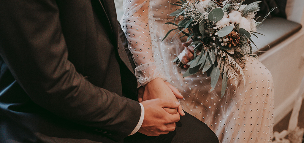 Romantische Momente bei der freien Traung