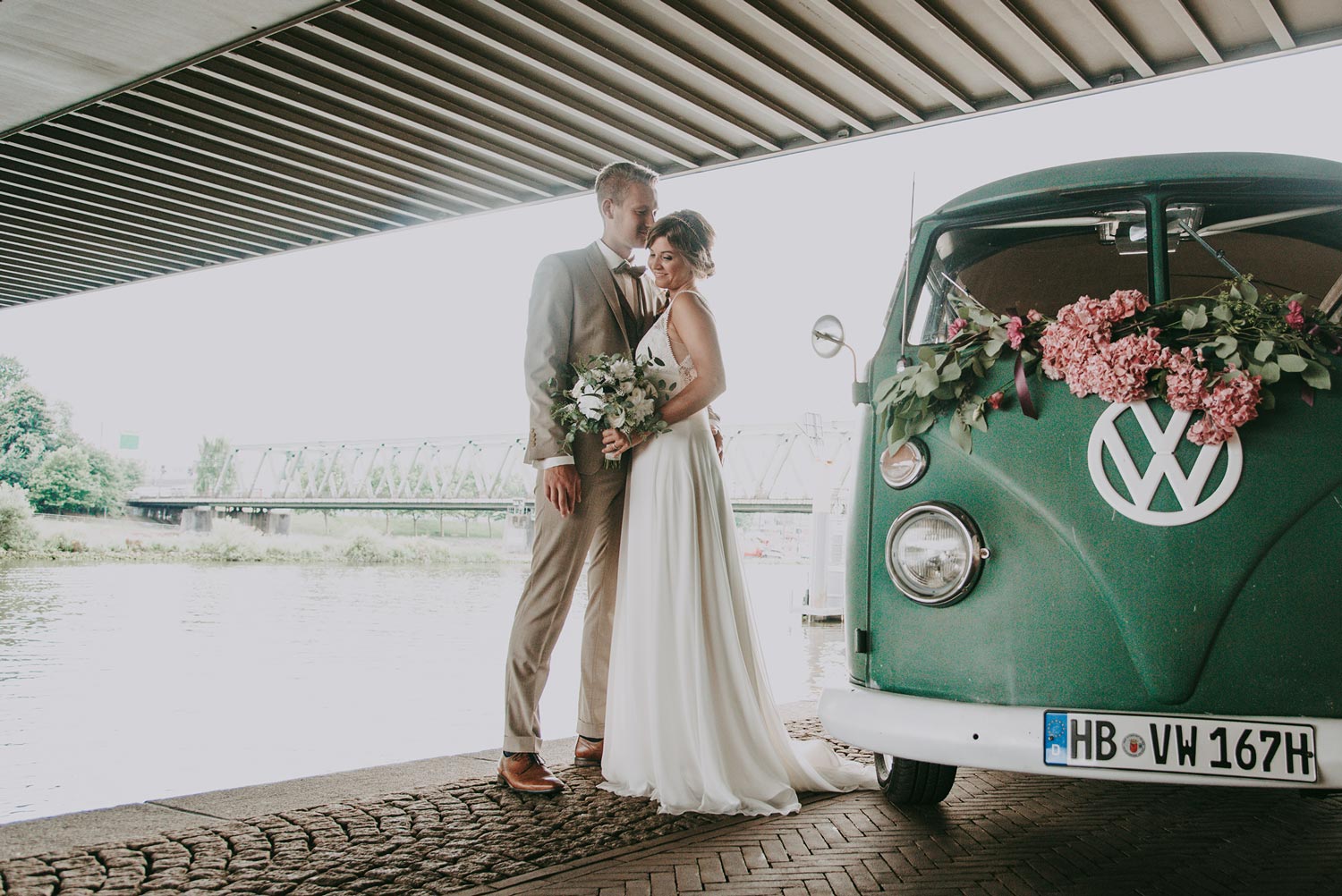 Blumen als Autodekoration