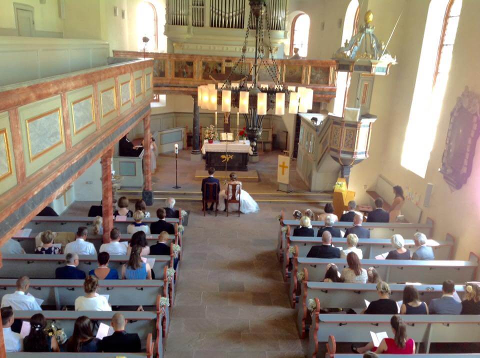 Kleiner Saal als Location für eine Trauung Kleiner Saal als Hochzeitslocation