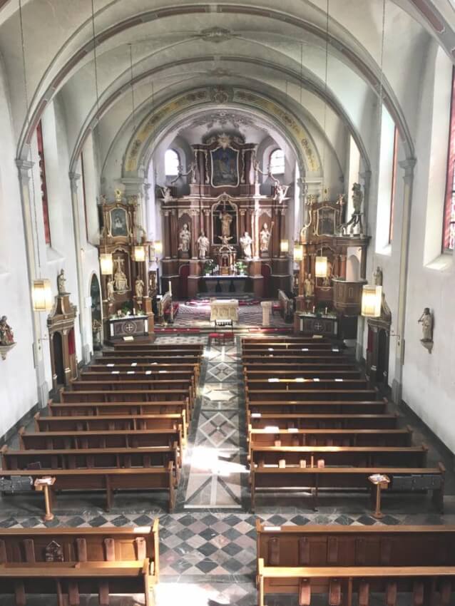 Große Kirche als Location für eine Trauung Kirche oder Kapelle als Location einer Hochzeit