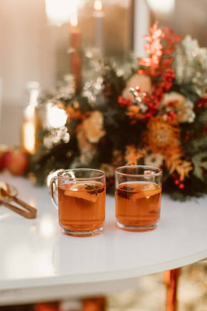 Warme Getränke direkt an der Bar genießen