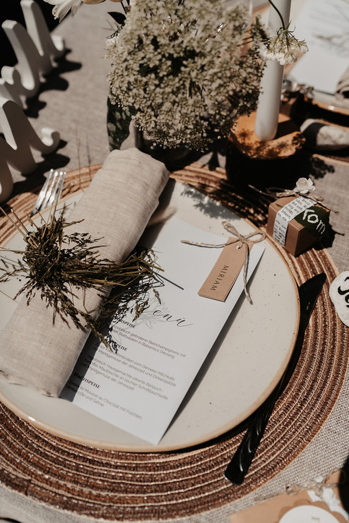 699c6a_d98e3805a9434050b0d4b028cc4559db~mv2