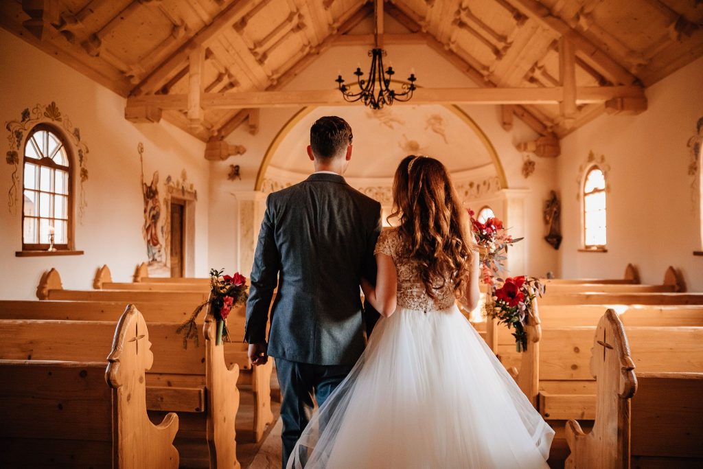 Gemeinsamer Einlauf des Brautpaares