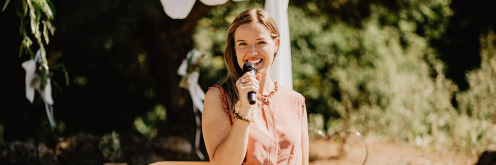 Freie Rednerin Isabel Dos für eine Hochzeitplanung