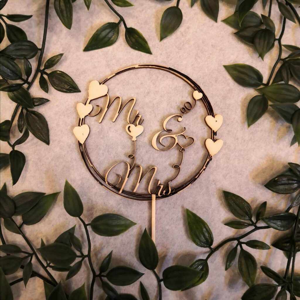 Cake Topper mit Rahmen und Mr und Mrs Cake Topper mit Rahmen und Mr und Mrs