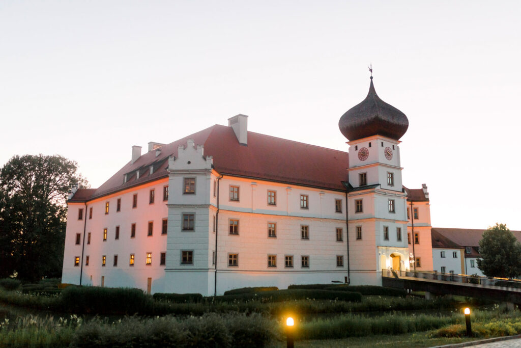 ZWAYT Titelbild Blog Hochzeitslocation Schloss ZWAYT Titelbild Blog Hochzeitslocation Schloss