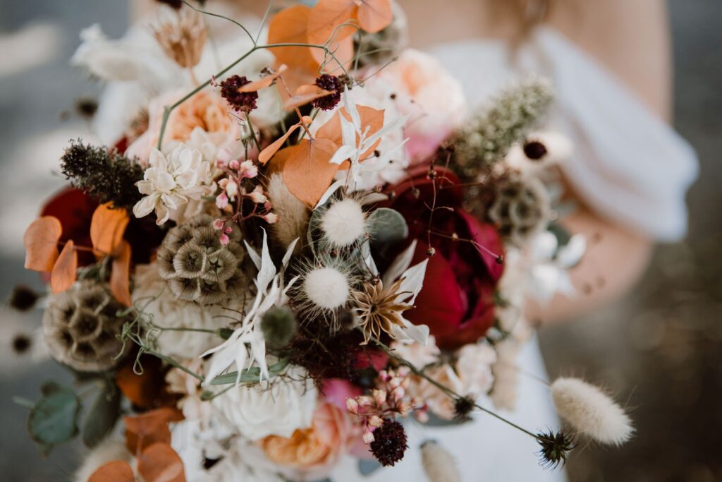 Blumenstrauss als Tischdekoration Blumenstrauss als Tischdekoration