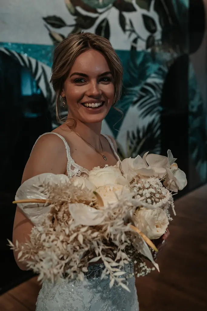 Braut mit Brautstrauß